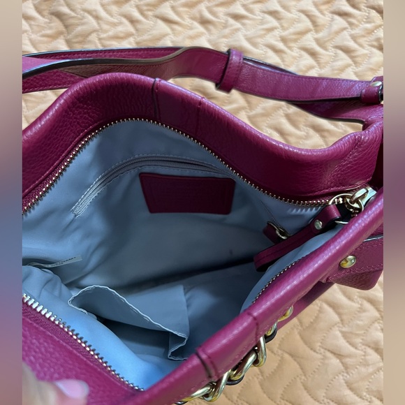 Hot pink leather coach handbag. Great condition - Picture 3 of 6